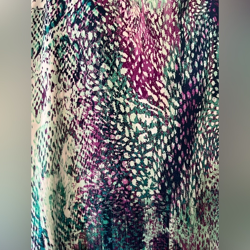 New! Fabletics Racer Back Tank multi colored, women’s size medium - Picture 5 of 10